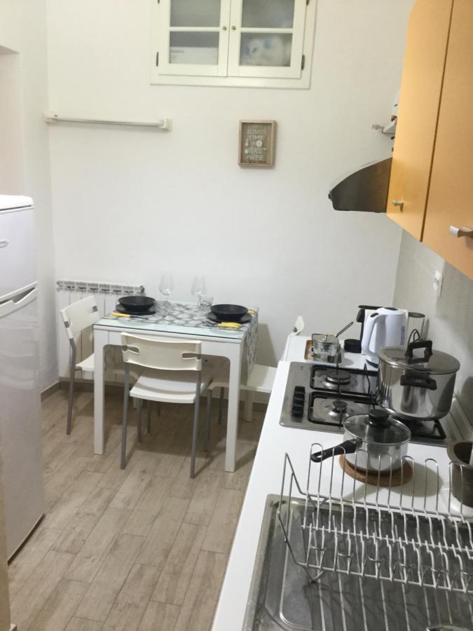 Casa Vittoria - A Pochi Passi Da Porta Romana Apartment Siena Bagian luar foto