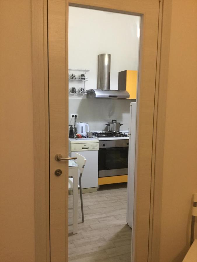 Casa Vittoria - A Pochi Passi Da Porta Romana Apartment Siena Bagian luar foto